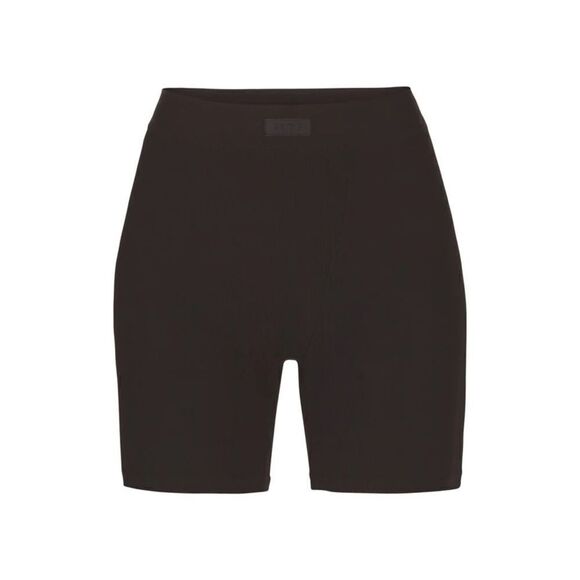 Skims Onyx Soft Lounge Boxer Shorts - Picture 1 of 6